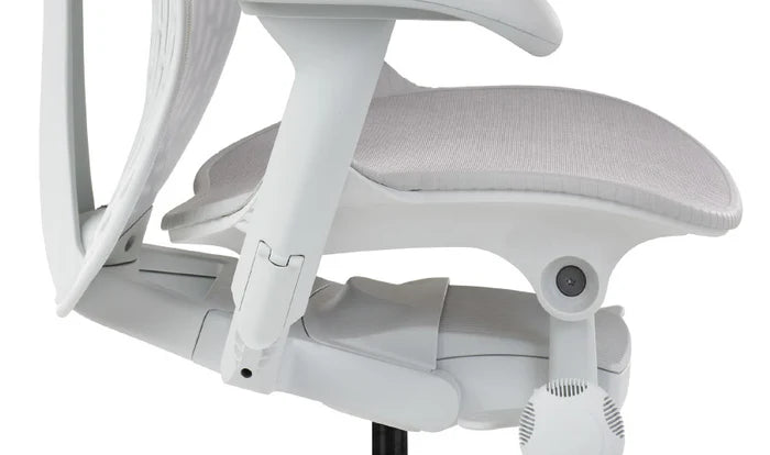 Two back options help Mirra 2 work for a variety of people and applications.