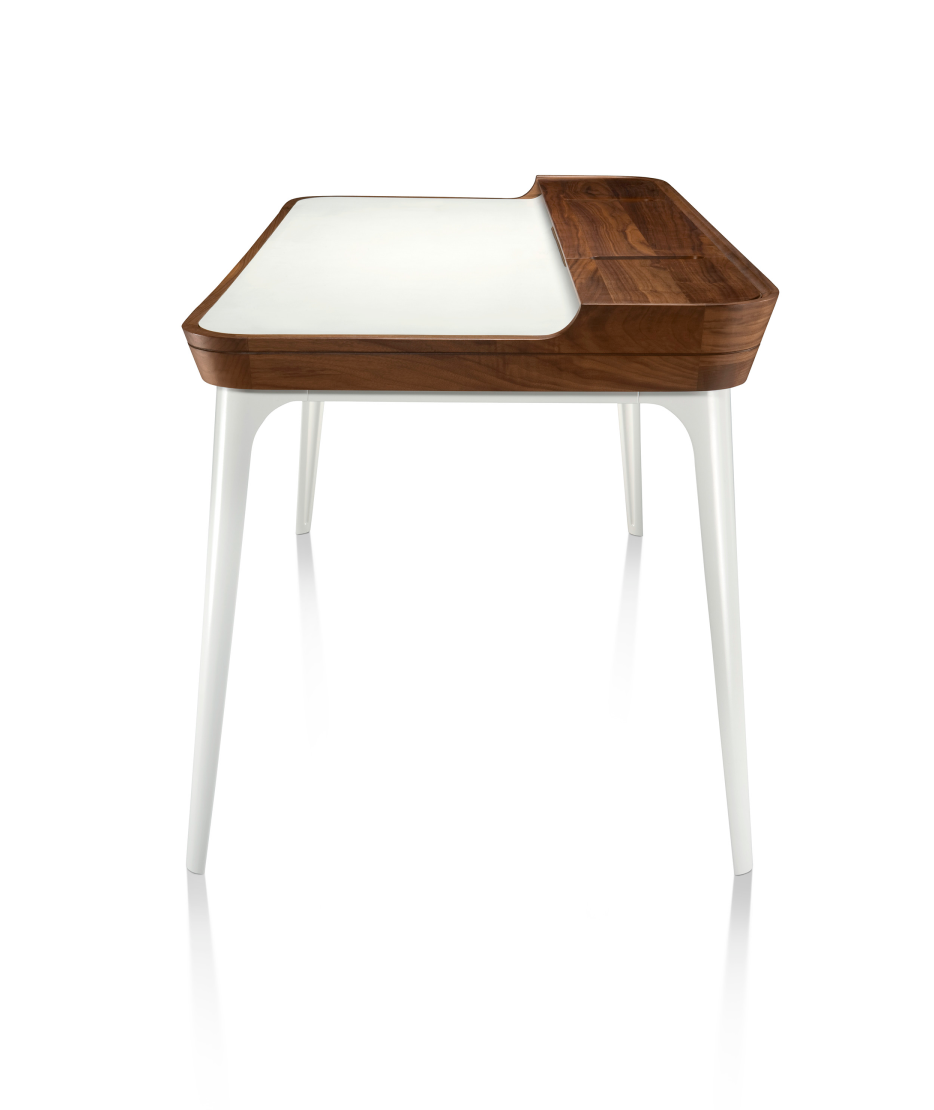 Airia Desk