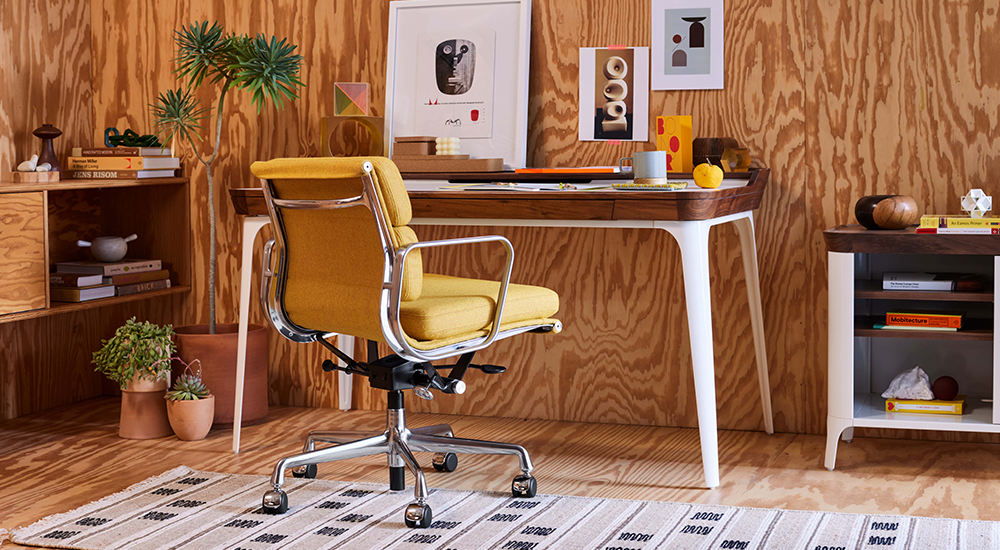 Versatile desk for small spaces — the Airia Desk
