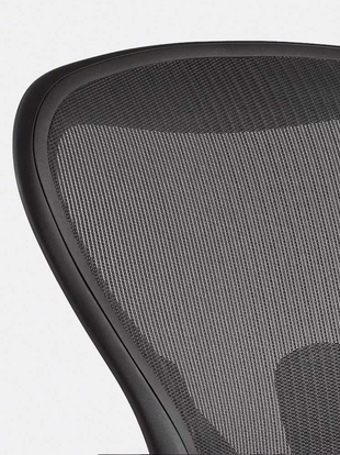 8Z Pellicle material allows body heat to pass through the seat and backrest.