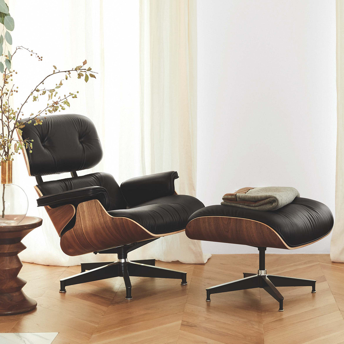Setu Lounge Chair