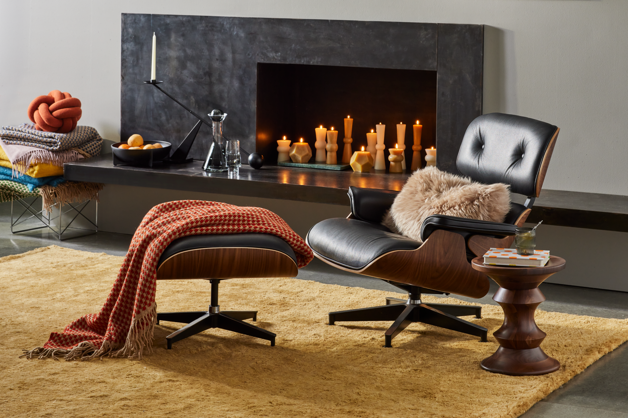 The Eames management chair is part of the Eames Aluminum Group Collection.